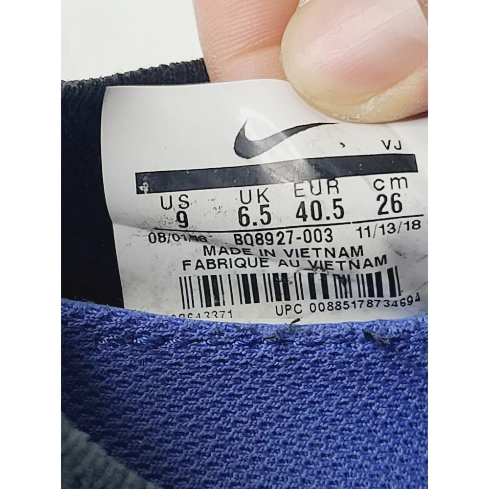 N/A nike cushioned